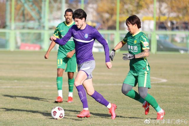 爱游戏登录入口-【热身赛】国安新援出场邱添一破门 津门虎1比0国安